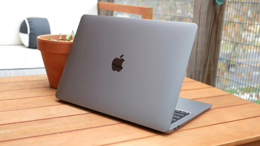 macbook air with m1 chip